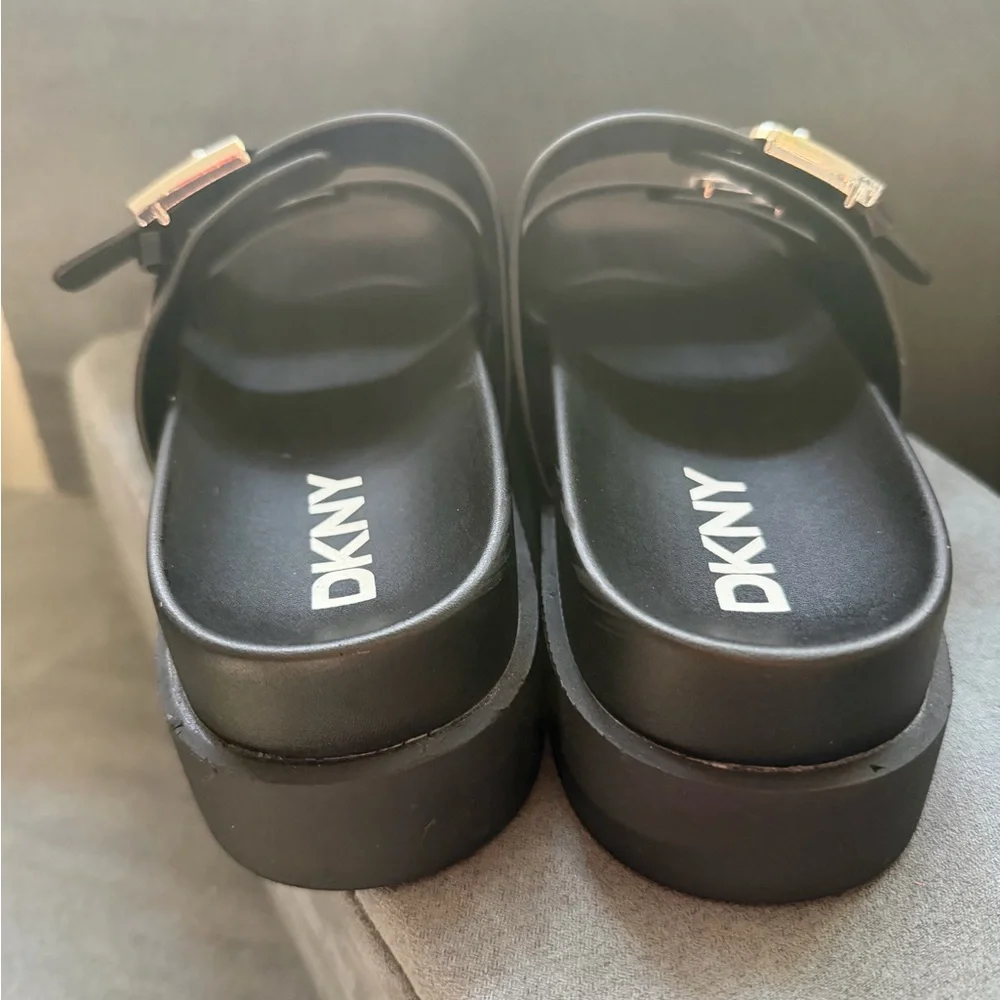 DKNY women’s size 10 black Slide Sandals with Silver Buckle - Picture 3 of 4